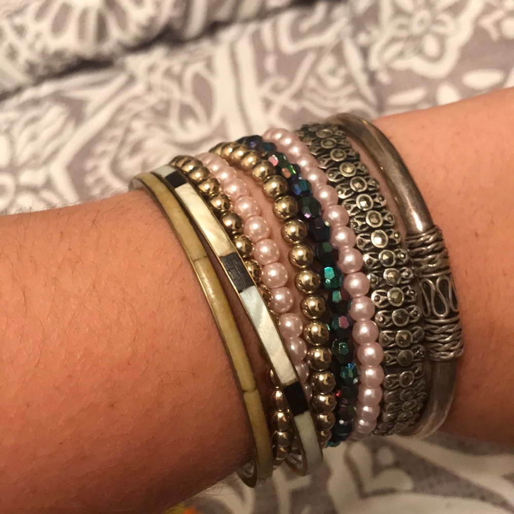 ❤️SET OF 9 UNIQUE BRACELETS❤️